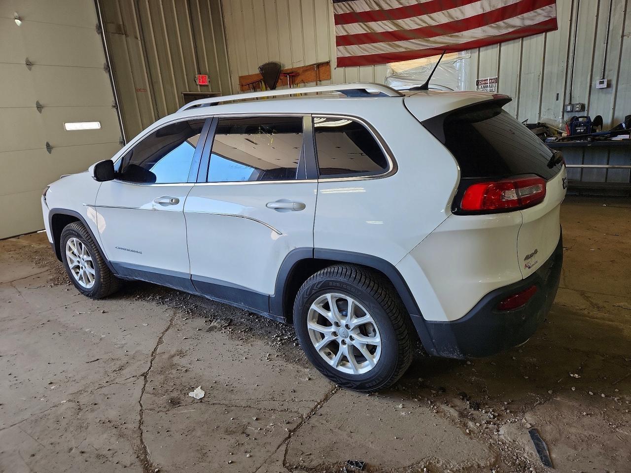 2015 Jeep Cherokee Latitude - Фото 2