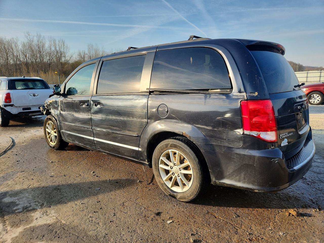 2014 Dodge Grand Caravan Sxt - Фото 2