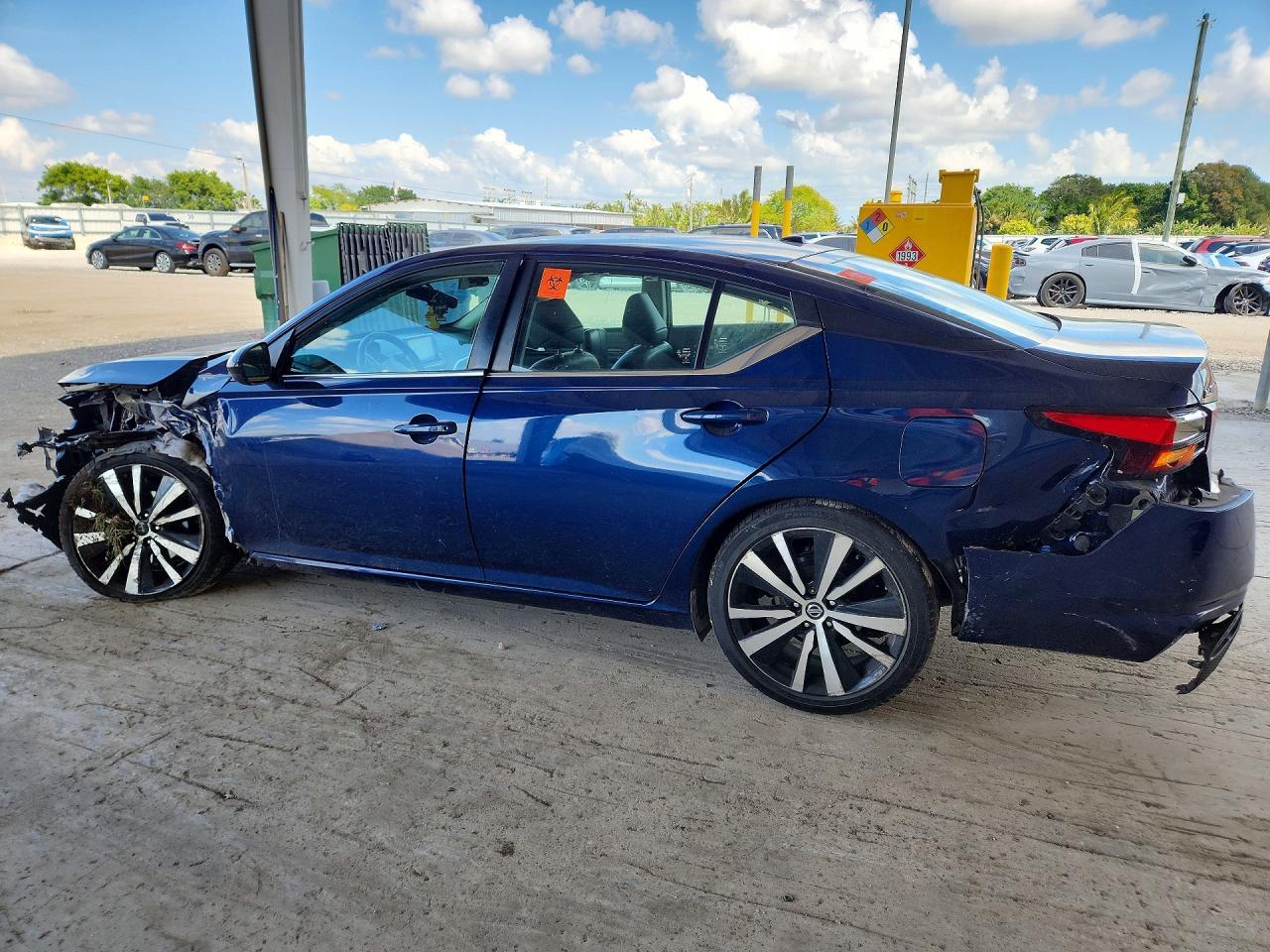 2021 Nissan Altima 2.5 Sr - Фото 2