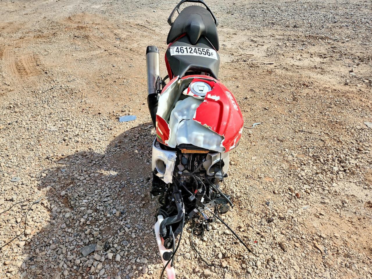 2024 Aprilia Tuono V4 1100 - Фото 2