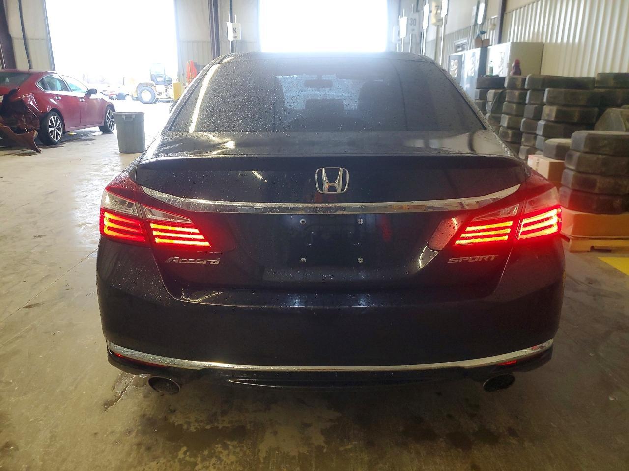 2016 Honda Accord Sport - Image 6