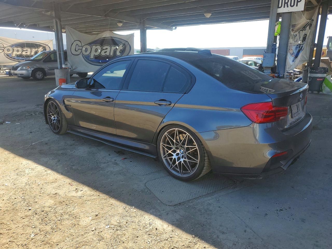 2017 BMW M3 - Фото 2