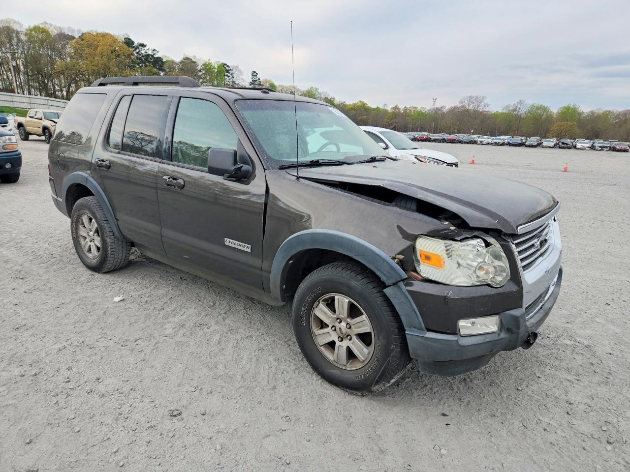 2007 Ford Explorer Xlt - Фото 4