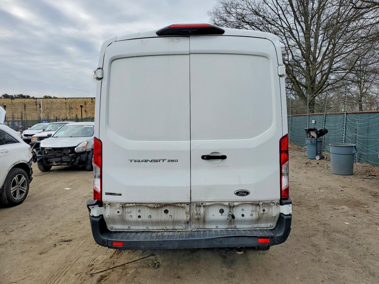 2021 Ford Transit 250 Delivery Van - Фото 6
