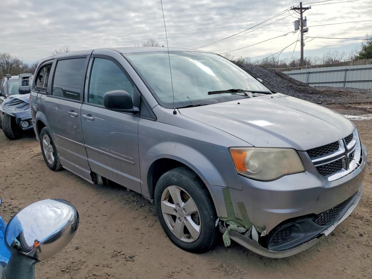 2013 Dodge Grand Caravan Se - Image 4