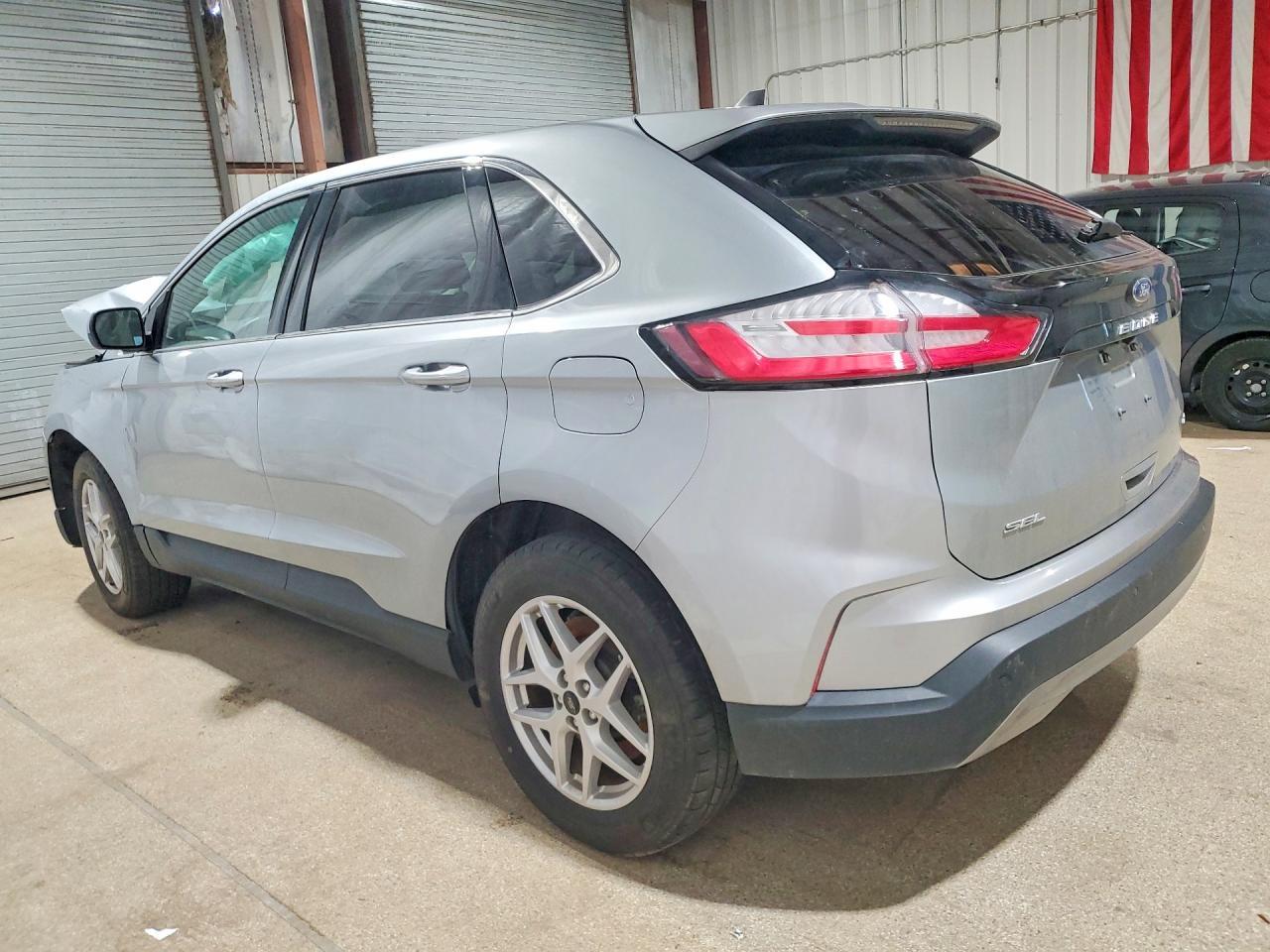 2024 Ford Edge Sel - Image 2