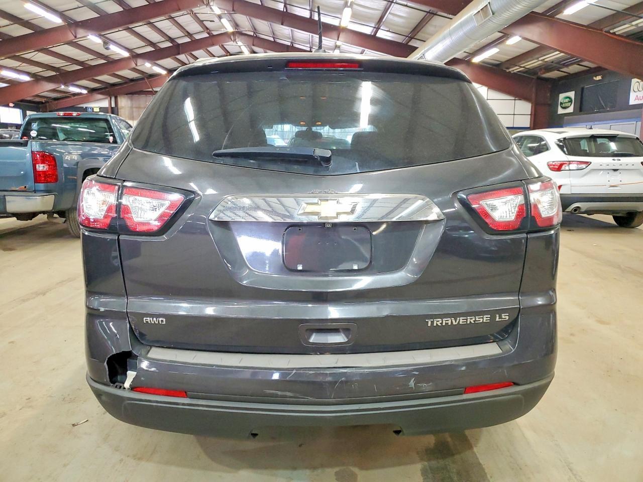 2016 Chevrolet Traverse Ls - Фото 6