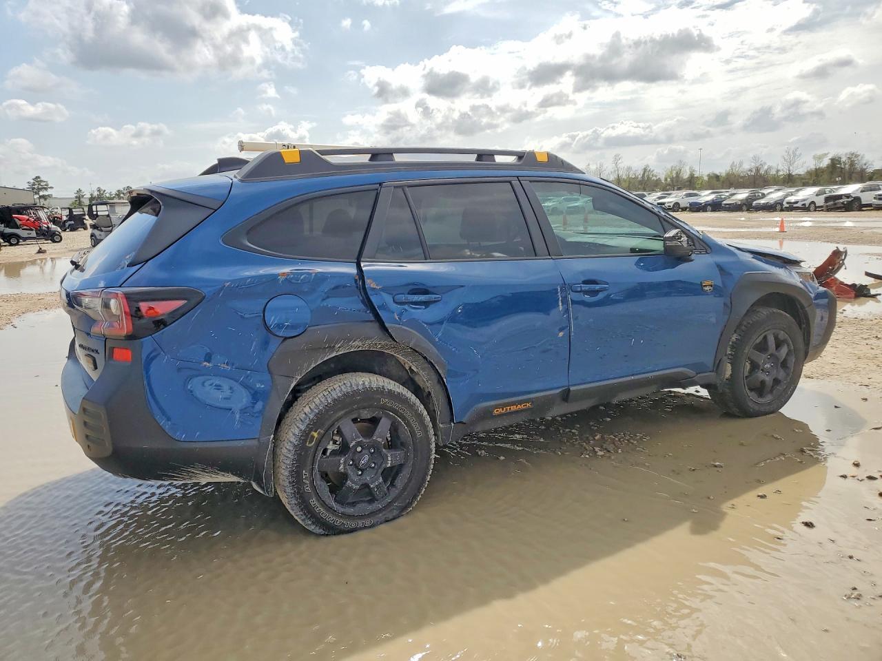 2025 Subaru Outback Wilderness - Фото 3