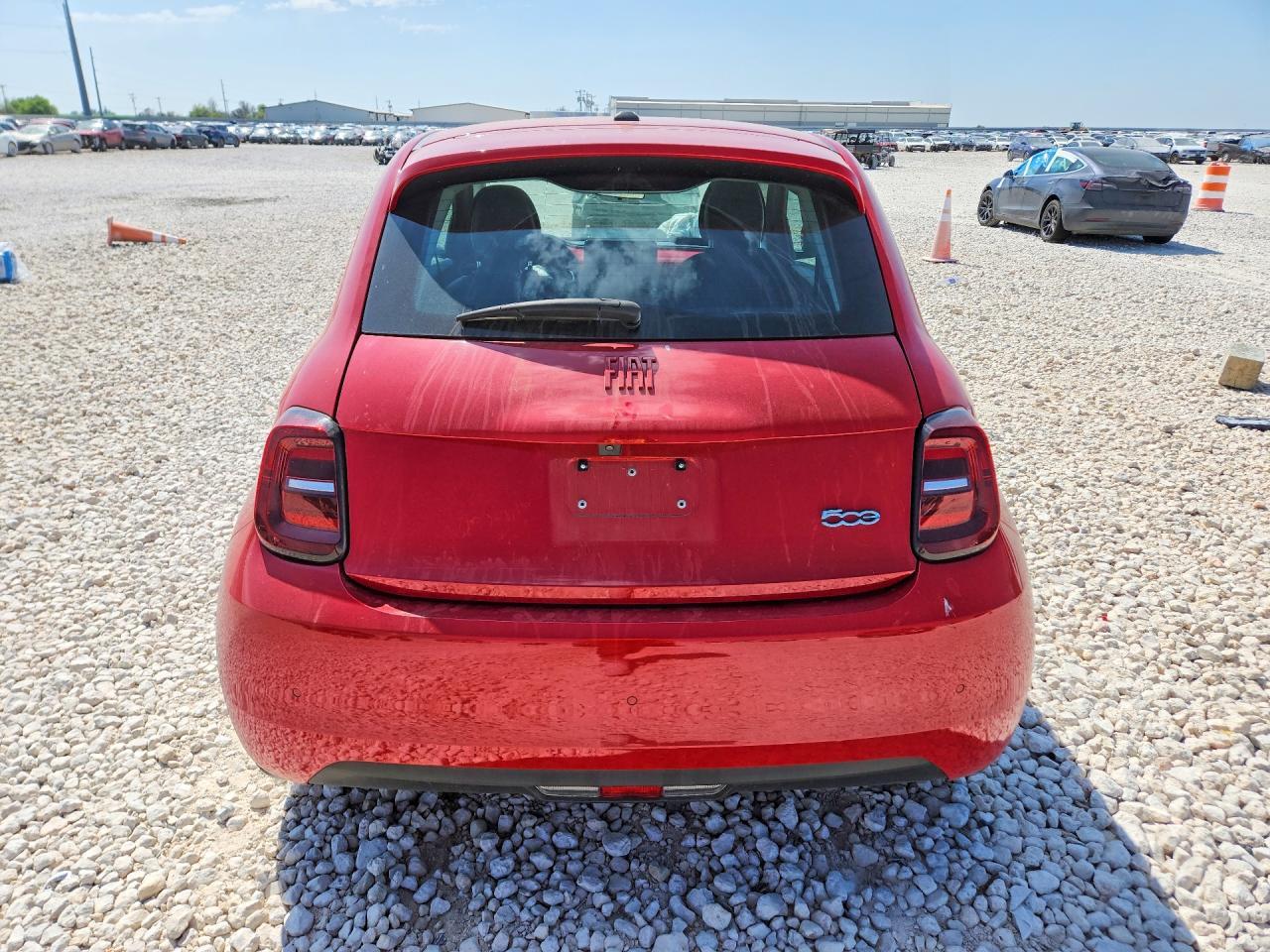 2024 Fiat 500 E Red - Image 6