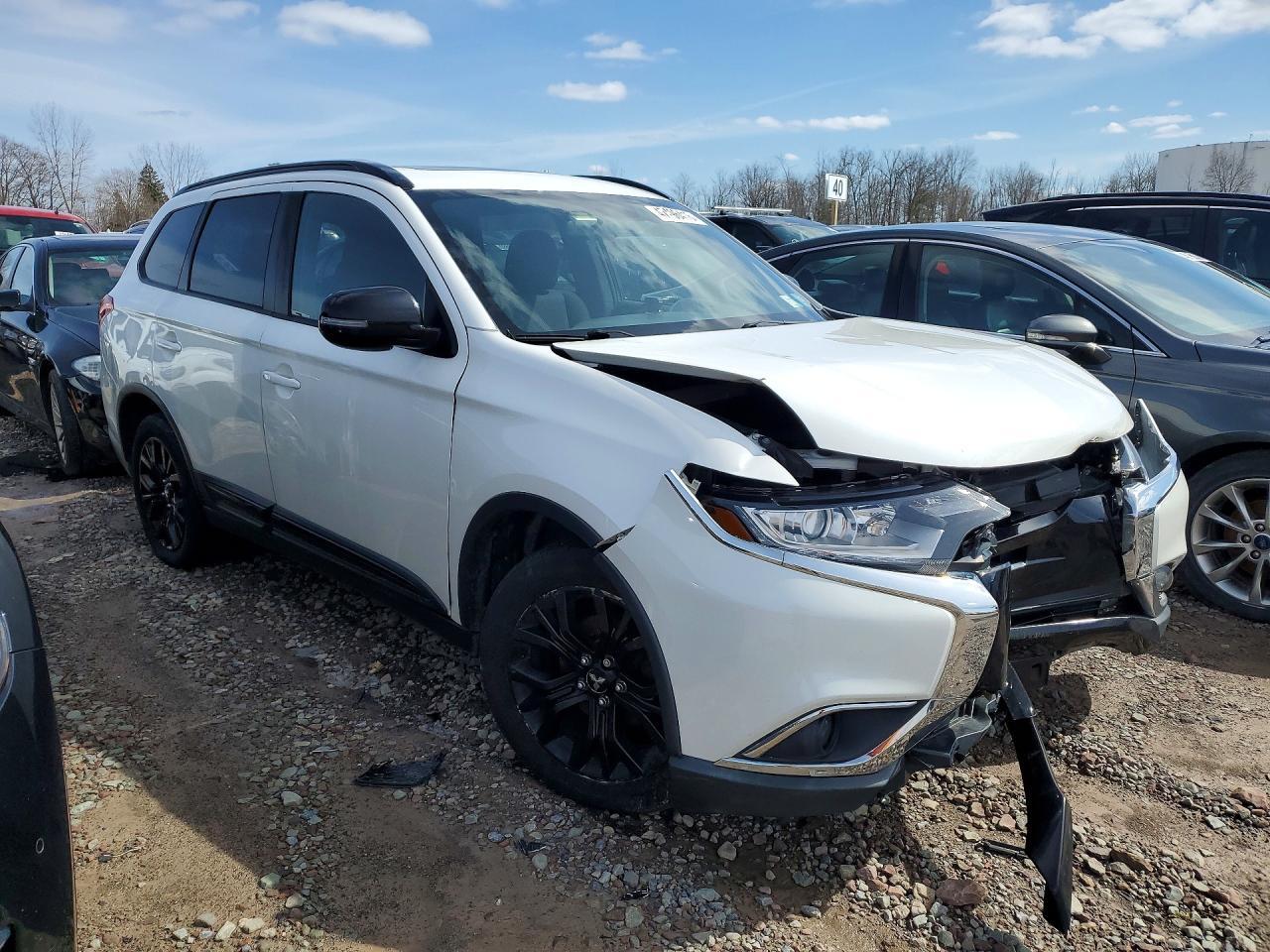 2018 Mitsubishi Outlander Se - Image 4