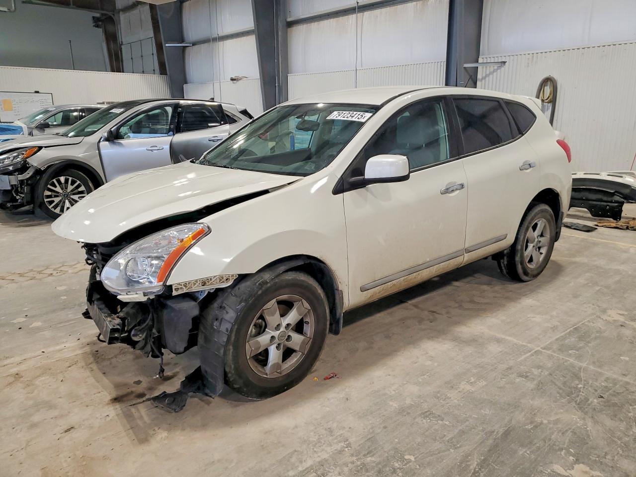 2013 Nissan Rogue S