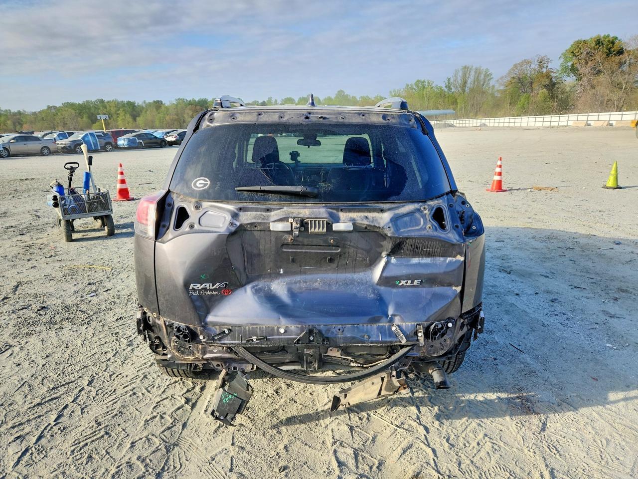 2018 Toyota Rav4 Xle - Image 6