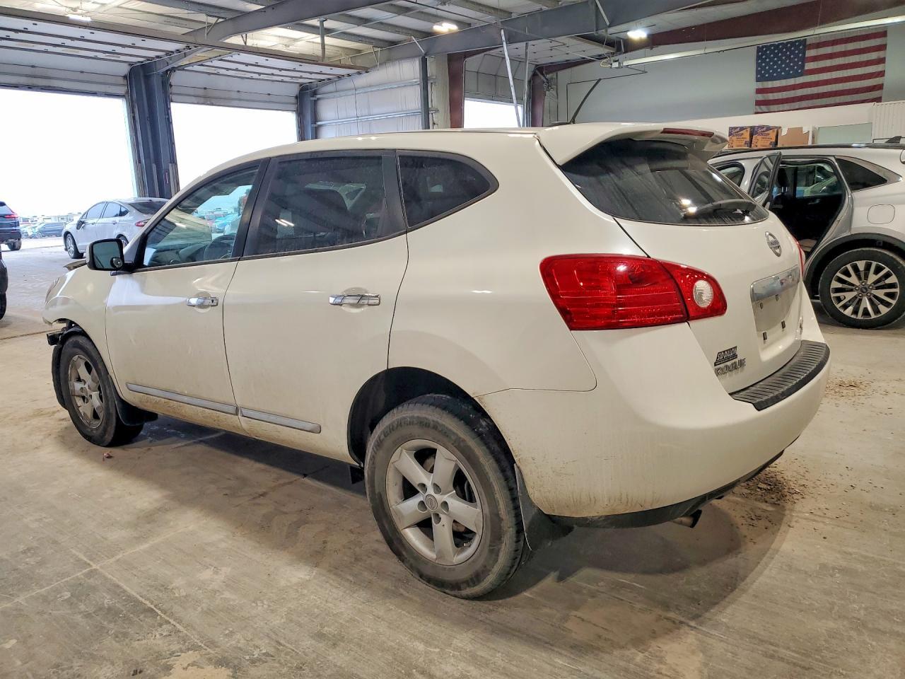 2013 Nissan Rogue S - Фото 2