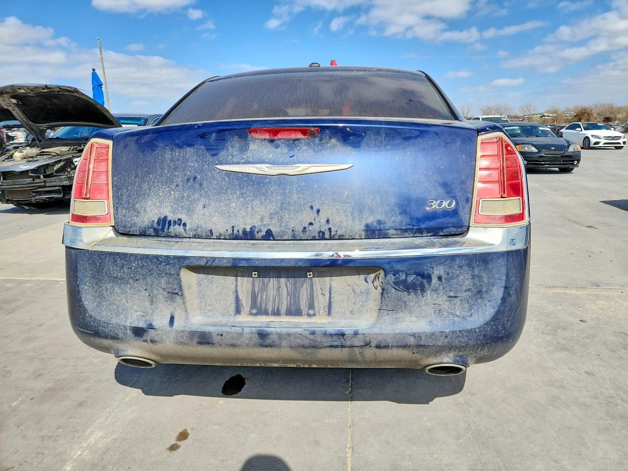 2014 Chrysler 300 - Image 6
