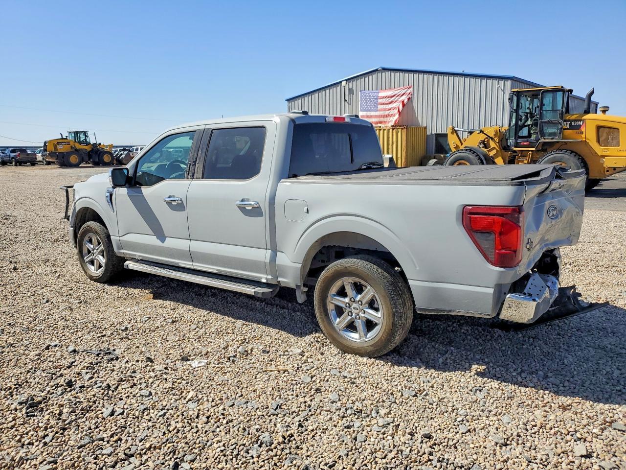 2024 Ford F150 Xlt - Фото 2