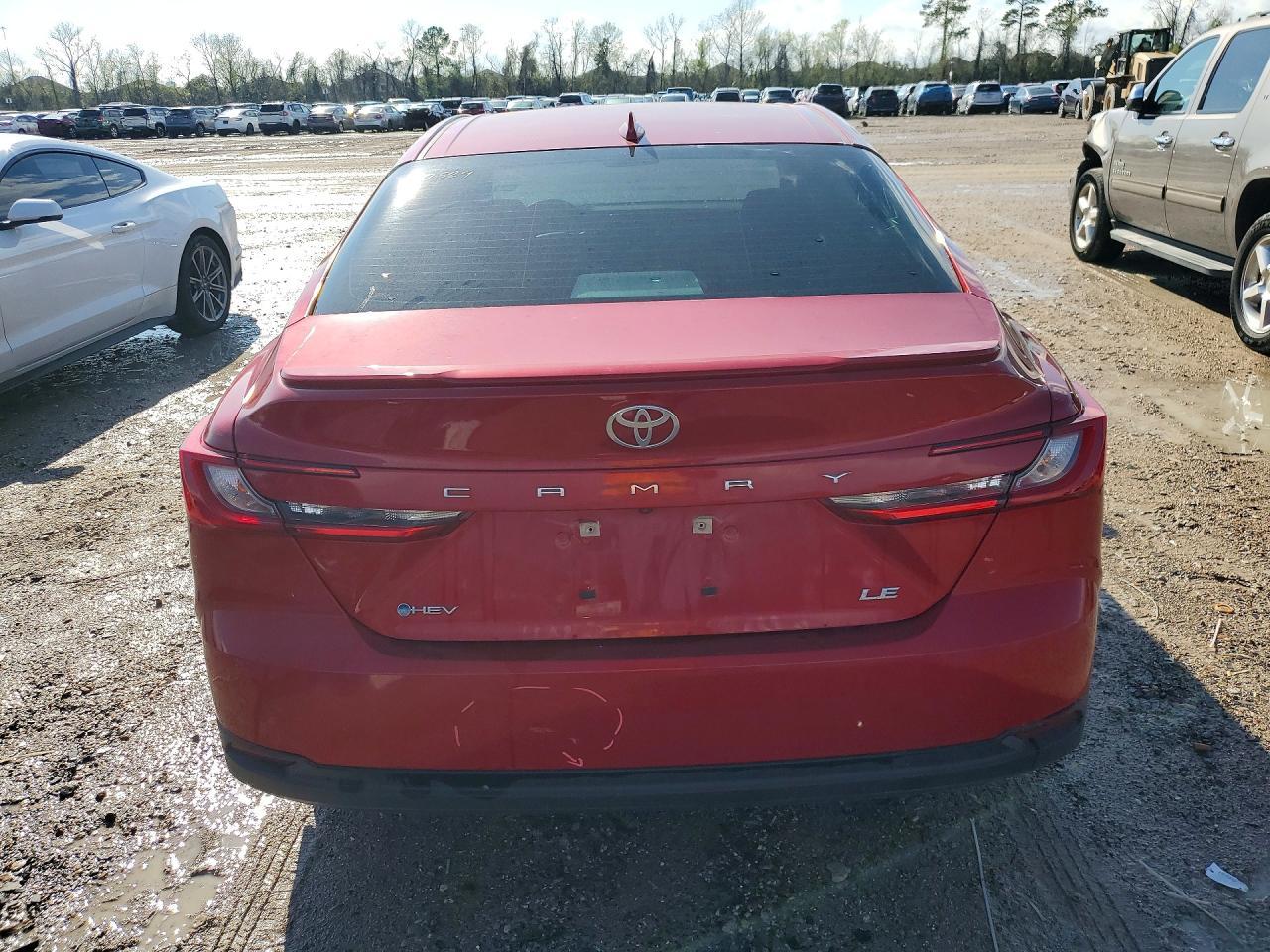 2025 Toyota Camry Le - Фото 6