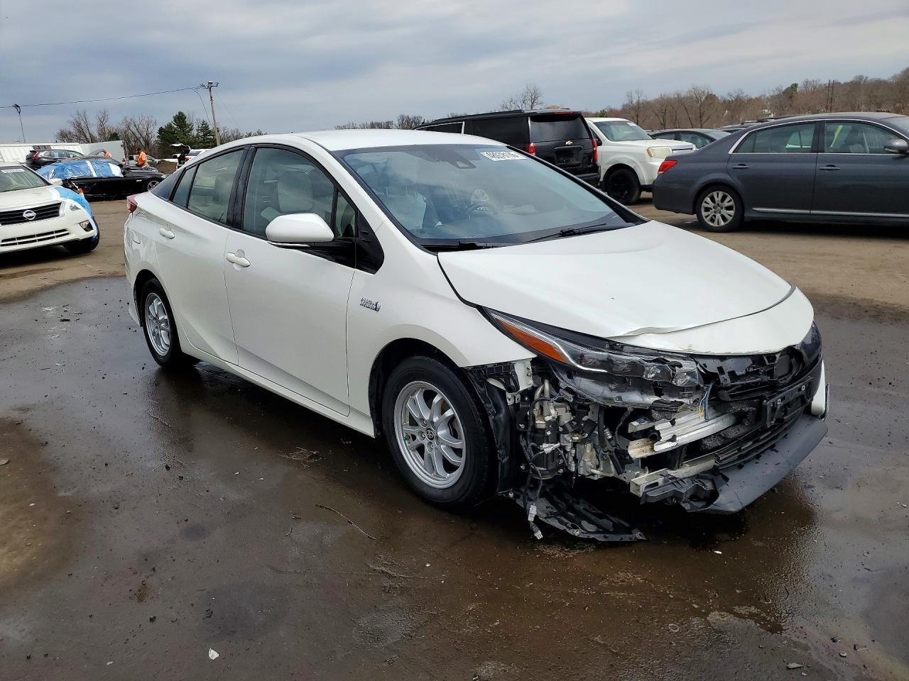 2017 Toyota Prius Prime Advanced - Фото 4