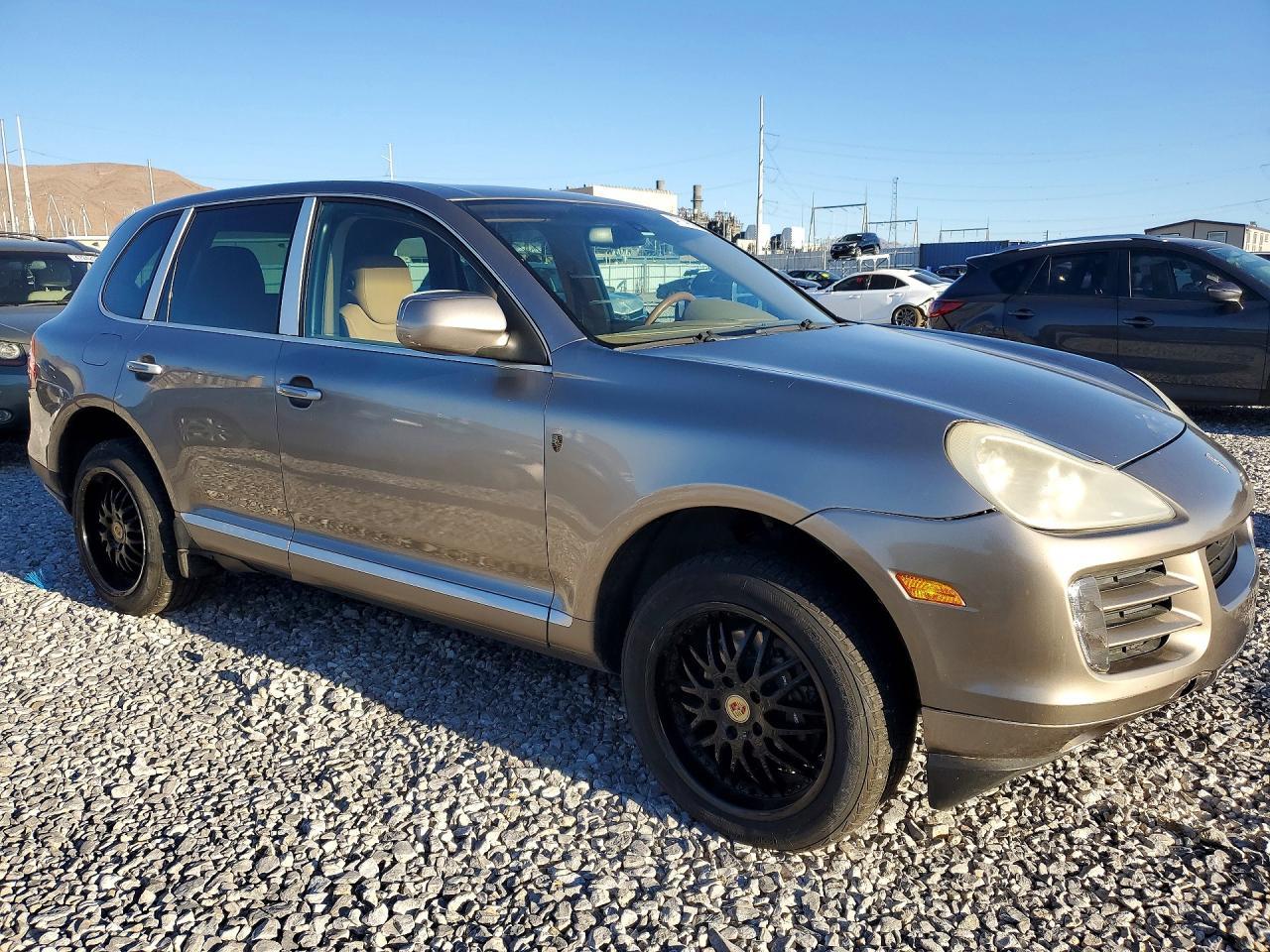 2008 Porsche Cayenne - Image 4