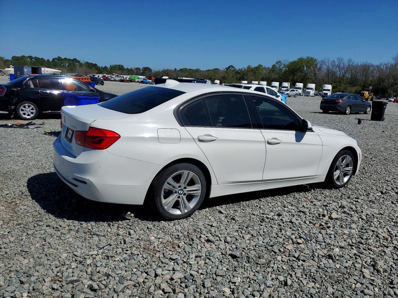 2016 BMW 328 I Sulev - Image 3