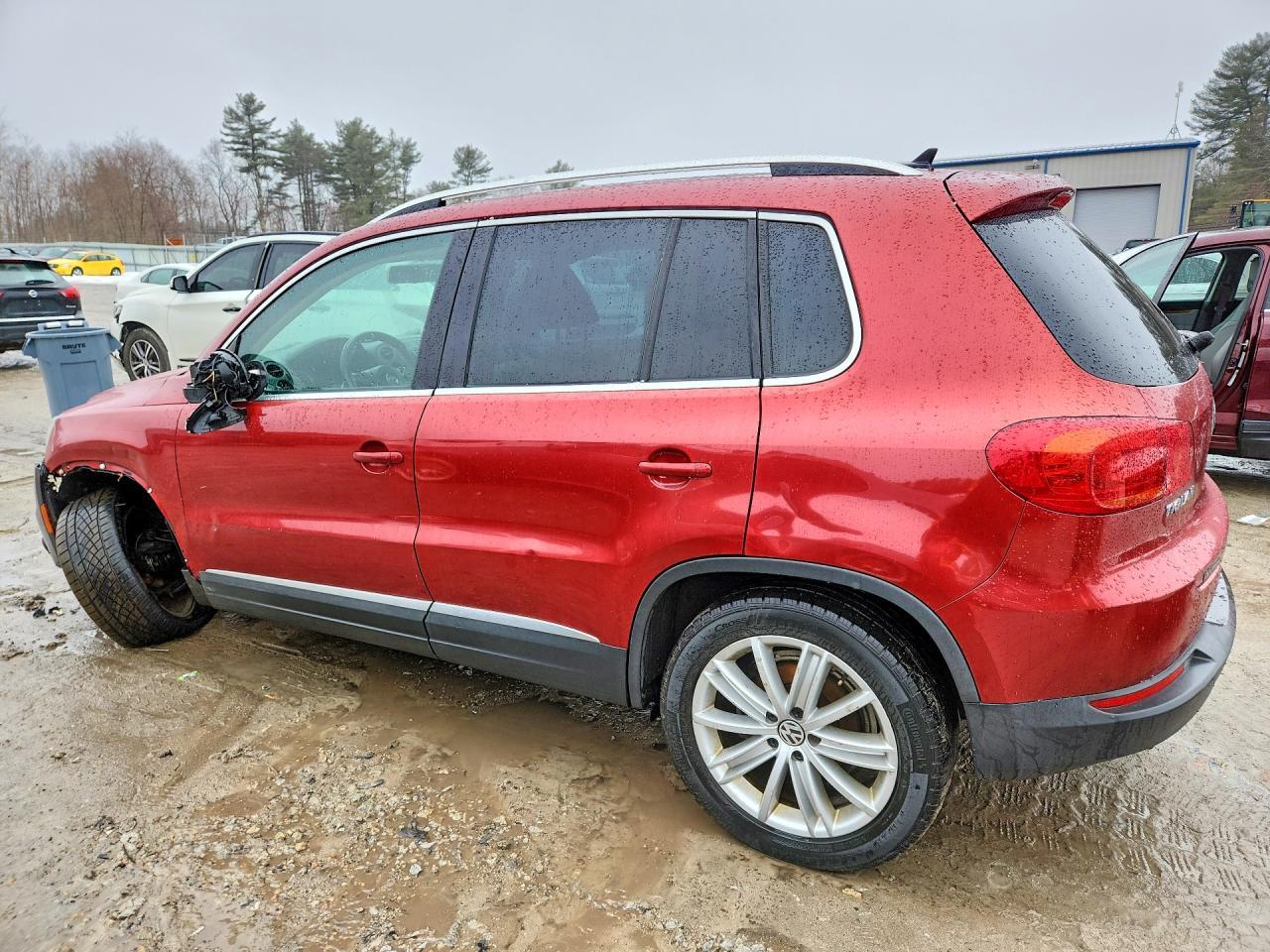 2012 Volkswagen Tiguan S - Image 2
