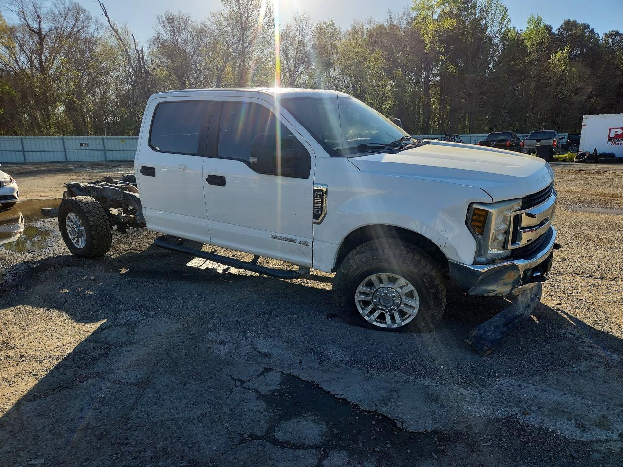 2019 Ford F250 Super Duty - Фото 4