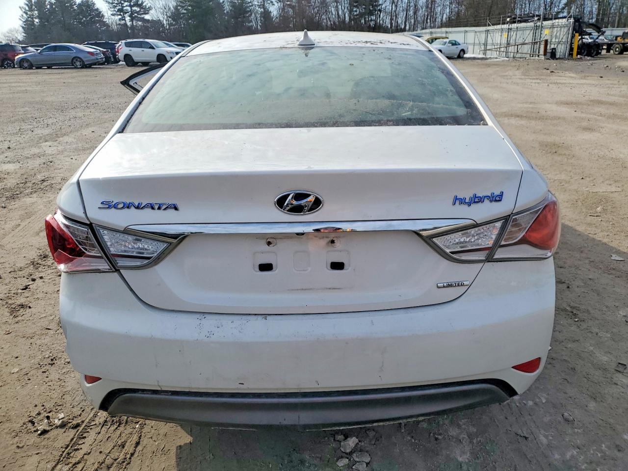 2013 Hyundai Sonata Hybrid Limited - Image 6