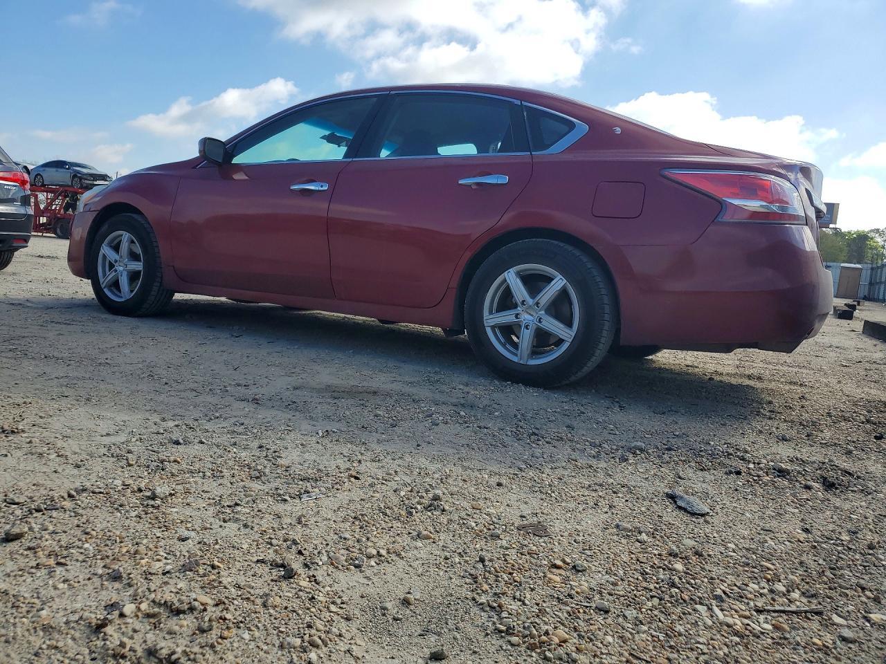 2014 Nissan Altima 2.5 S - Image 2