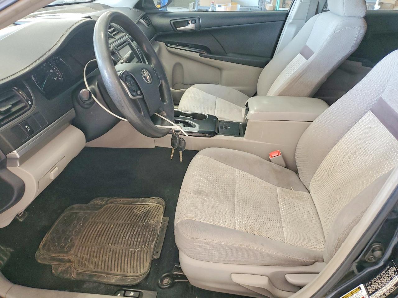 2012 Toyota Camry Le - Фото 7