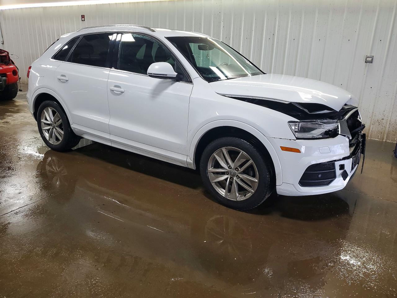 2016 Audi Q3 Premium Plus - Фото 4