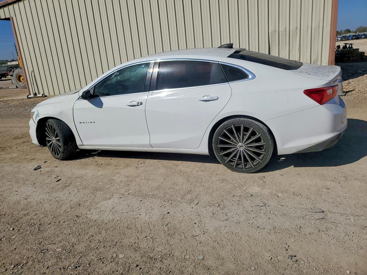 2016 Chevrolet Malibu Ls - Фото 2