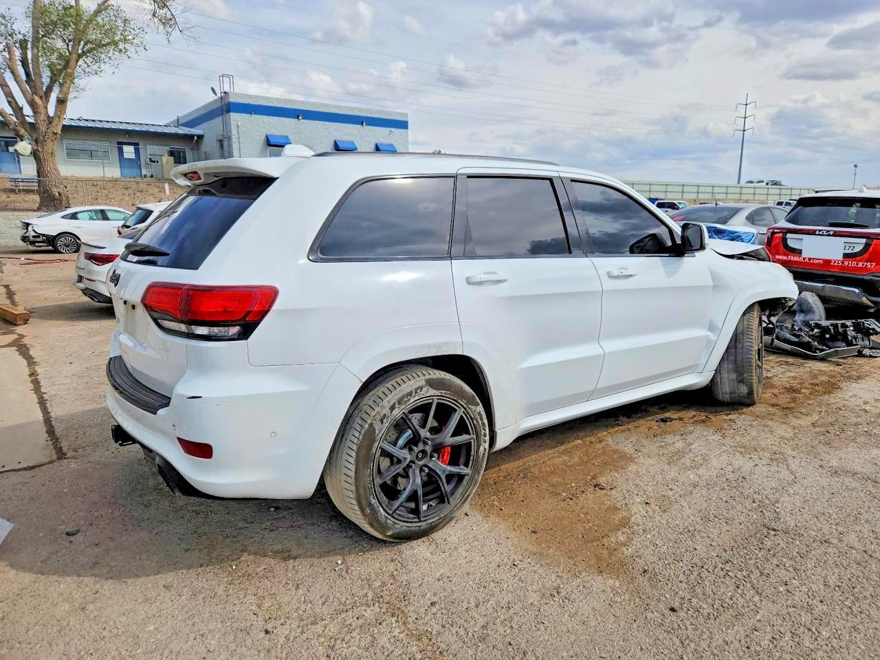 2018 Jeep Grand Cherokee Sport - Фото 3