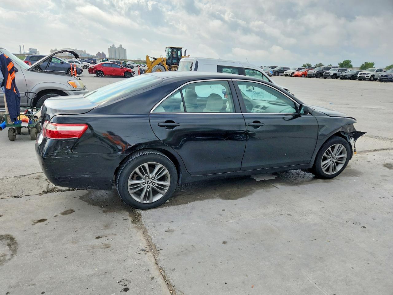 2008 Toyota Camry Le - Фото 3