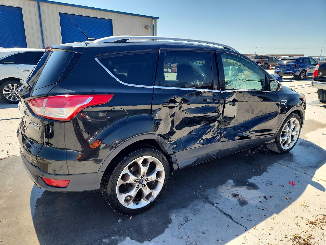 2015 Ford Escape Titanium - Фото 3