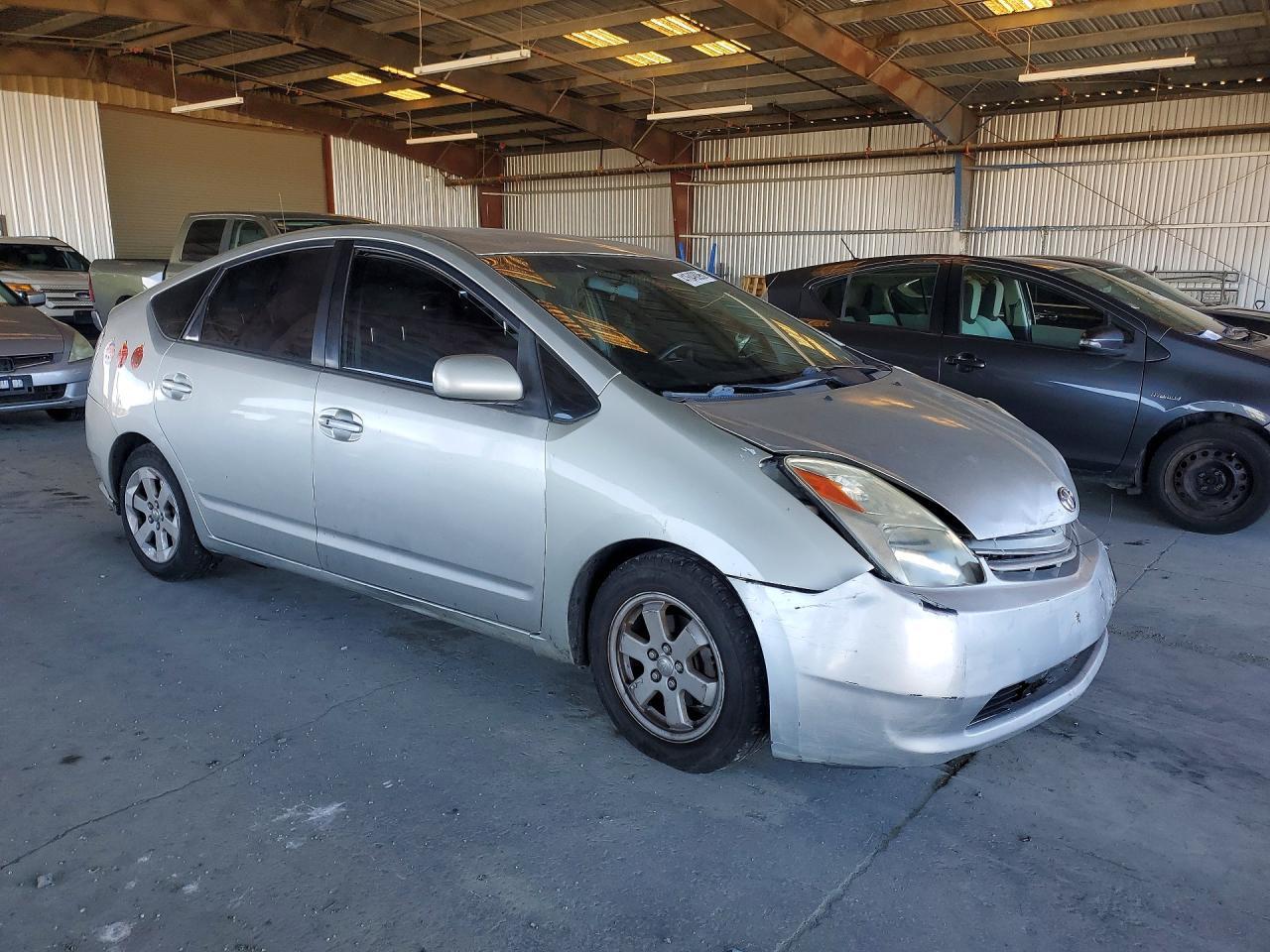 2004 Toyota Prius Base - Фото 4