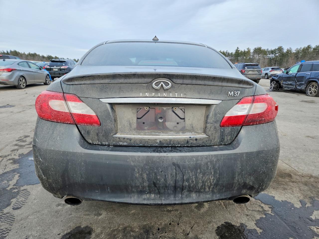 2011 Infiniti M37 Base - Фото 6