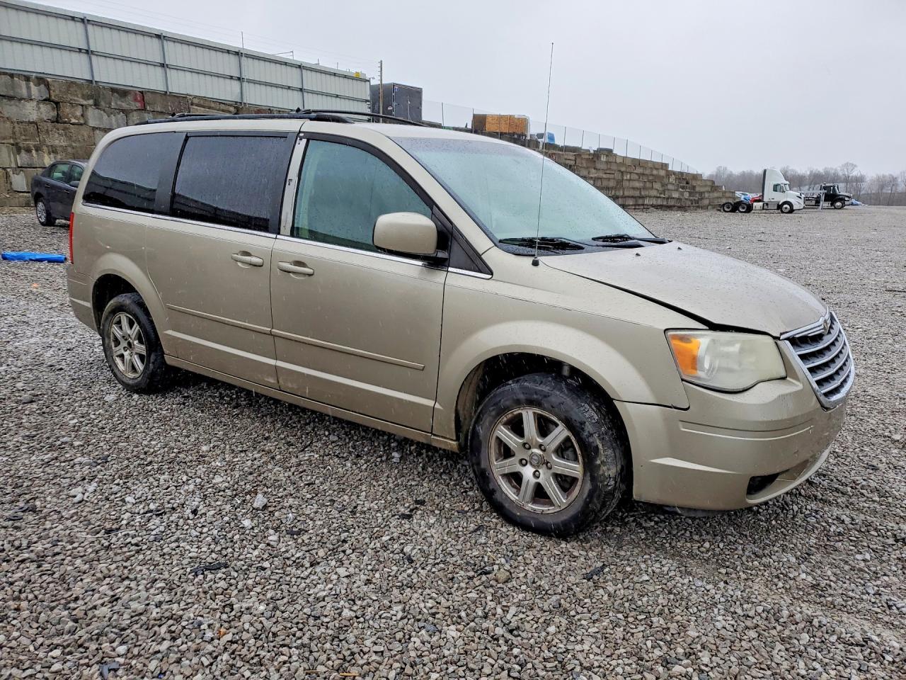 2008 Chrysler Town & Country Touring - Фото 4