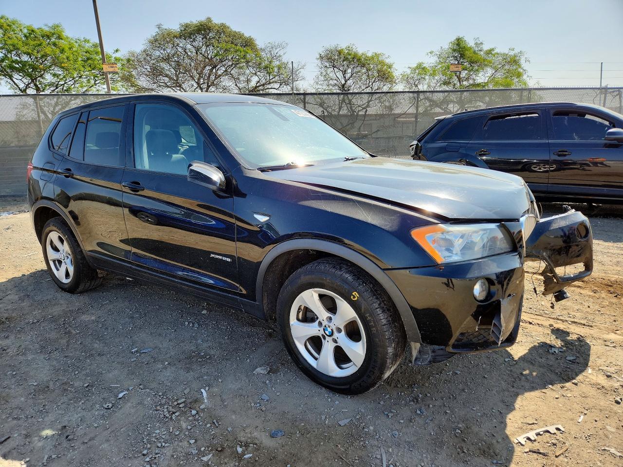 2012 BMW X3 xDrive28I - Image 4