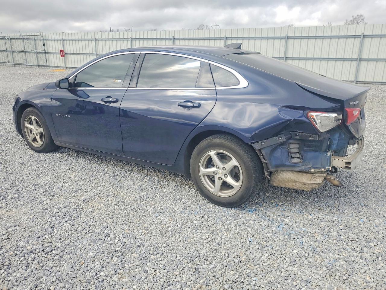 2018 Chevrolet Malibu Ls - Image 2