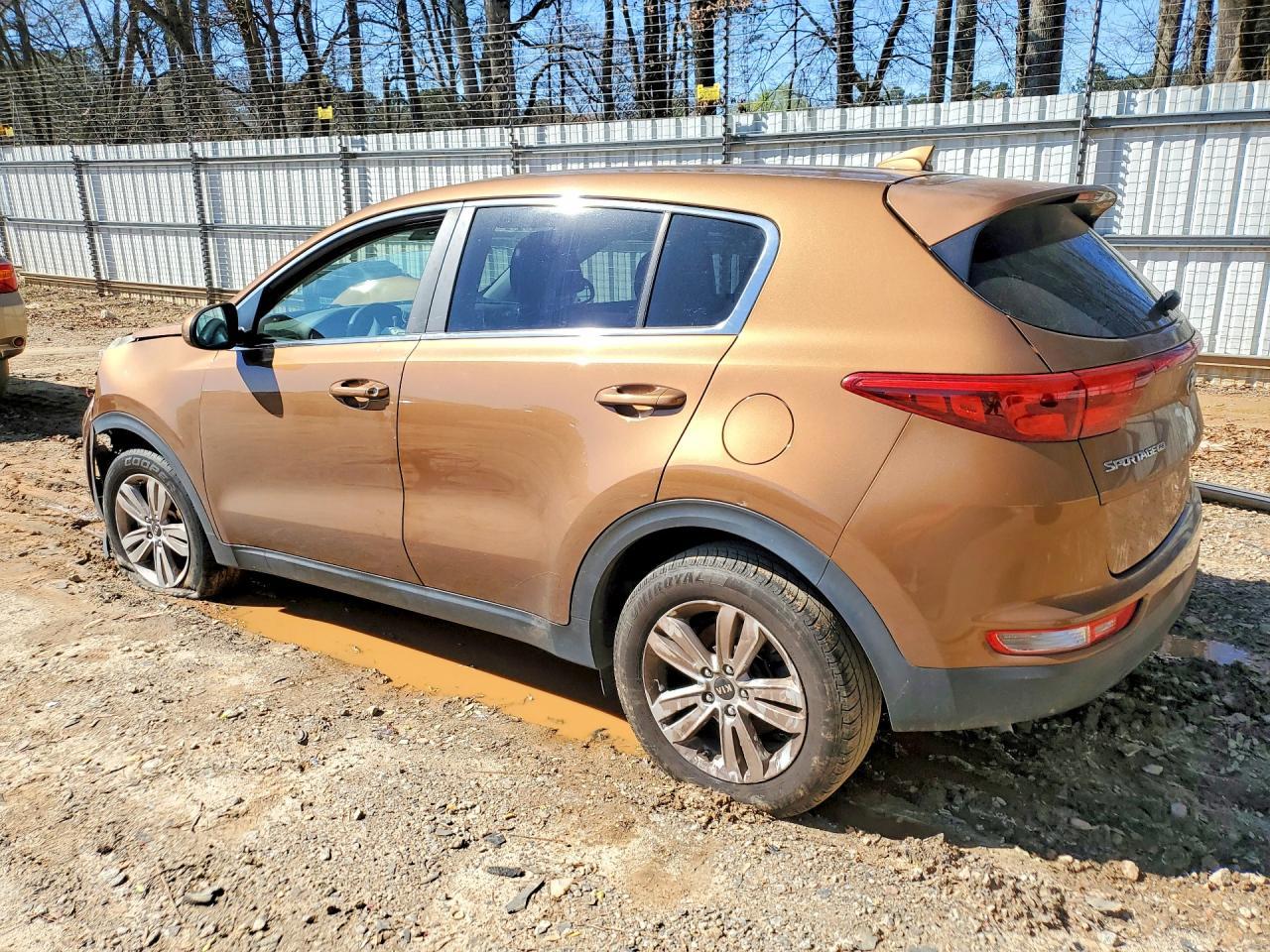 2019 Kia Sportage Lx - Image 2