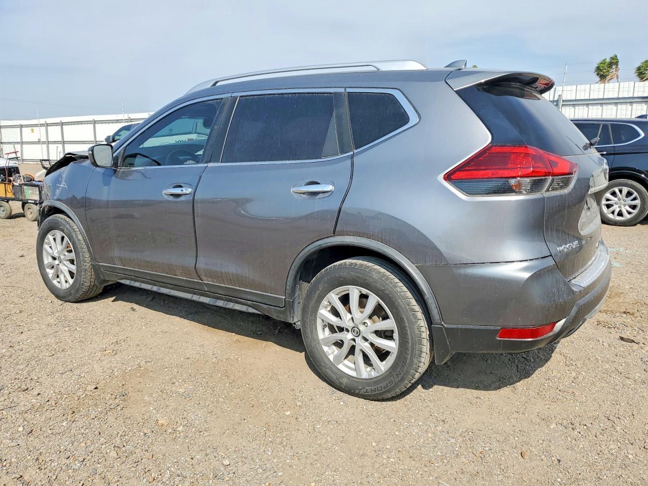 2017 Nissan Rogue Sv - Фото 2