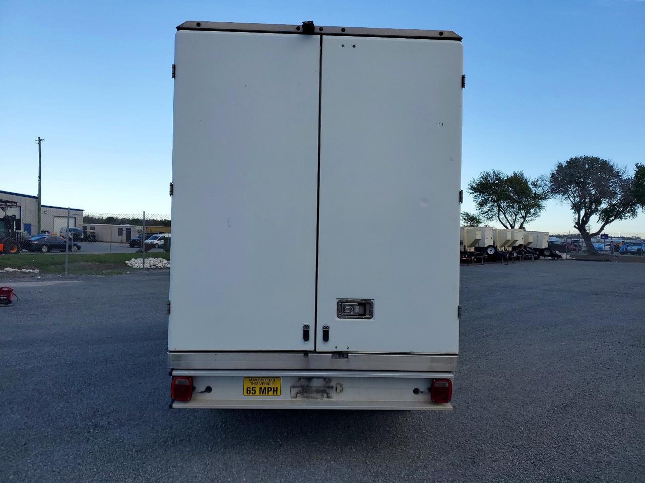 2020 Ford Transit Delivery Truck - Image 6
