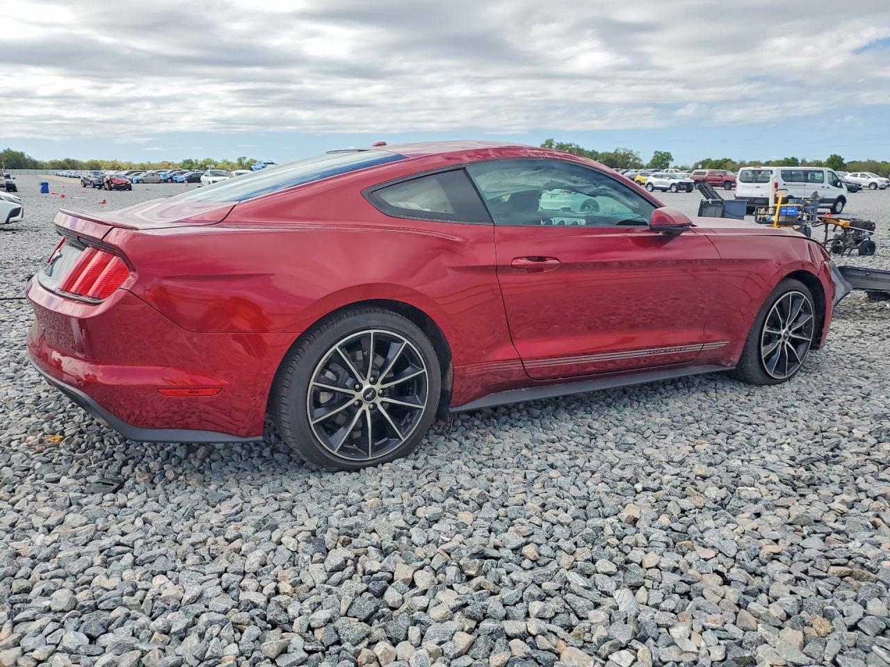 2016 Ford Mustang - Фото 3
