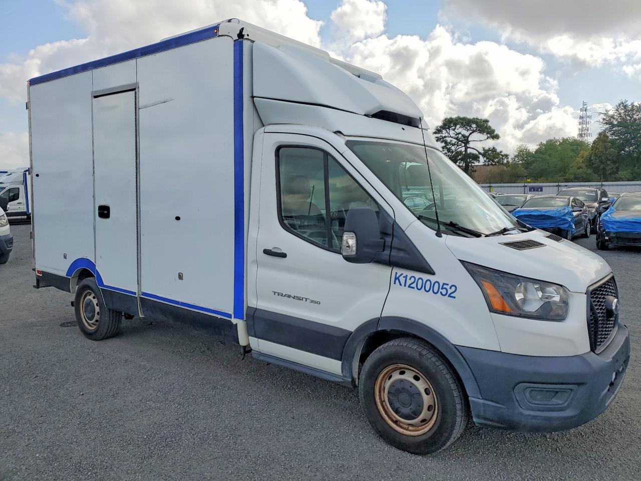 2020 Ford Transit 350 Delivery Truck - Фото 4