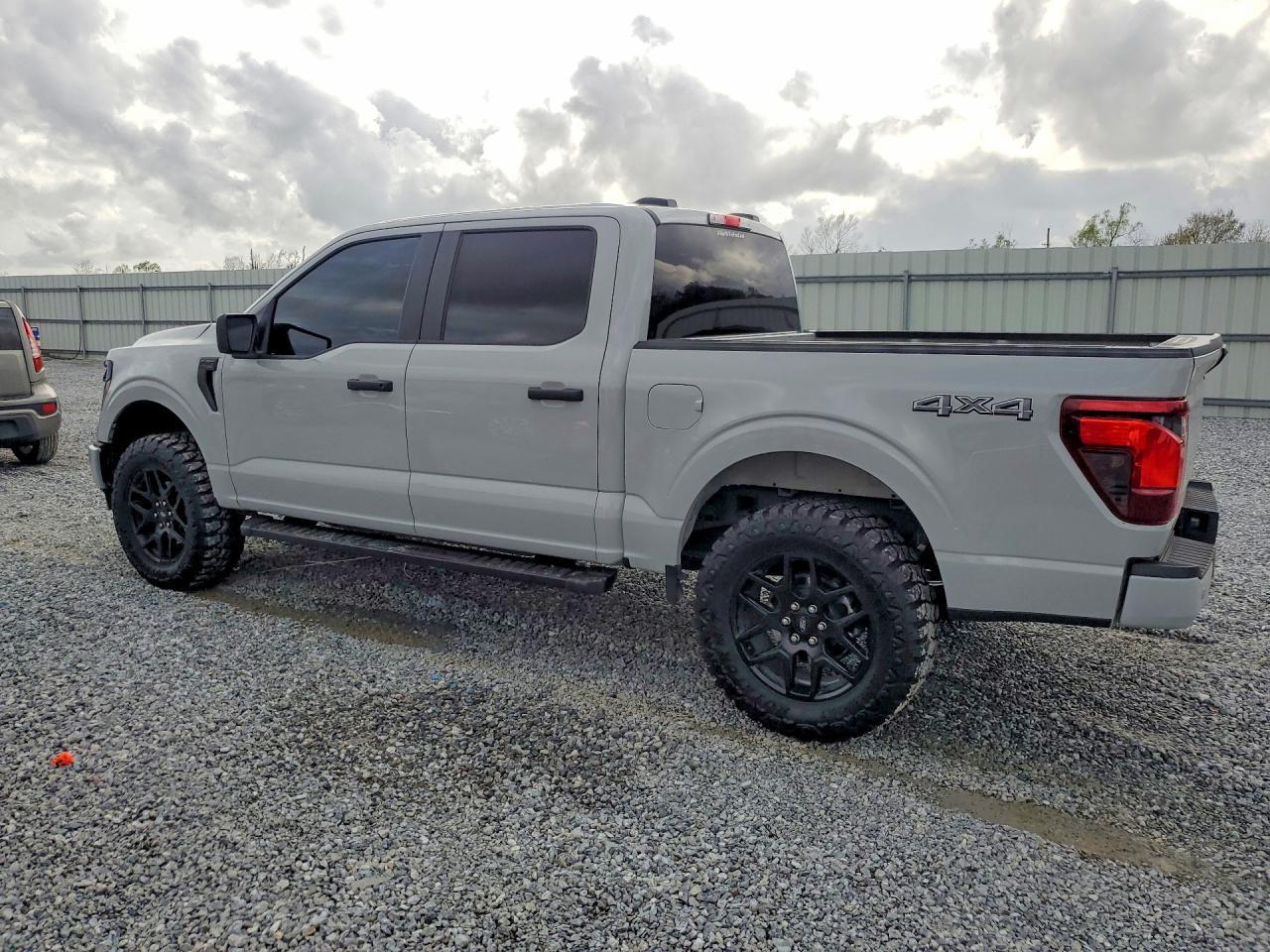 2024 Ford F150 Stx - Фото 2