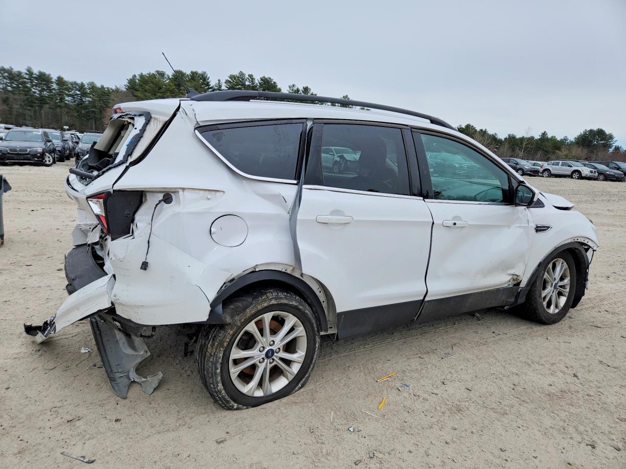 2019 Ford Escape Sel - Image 3