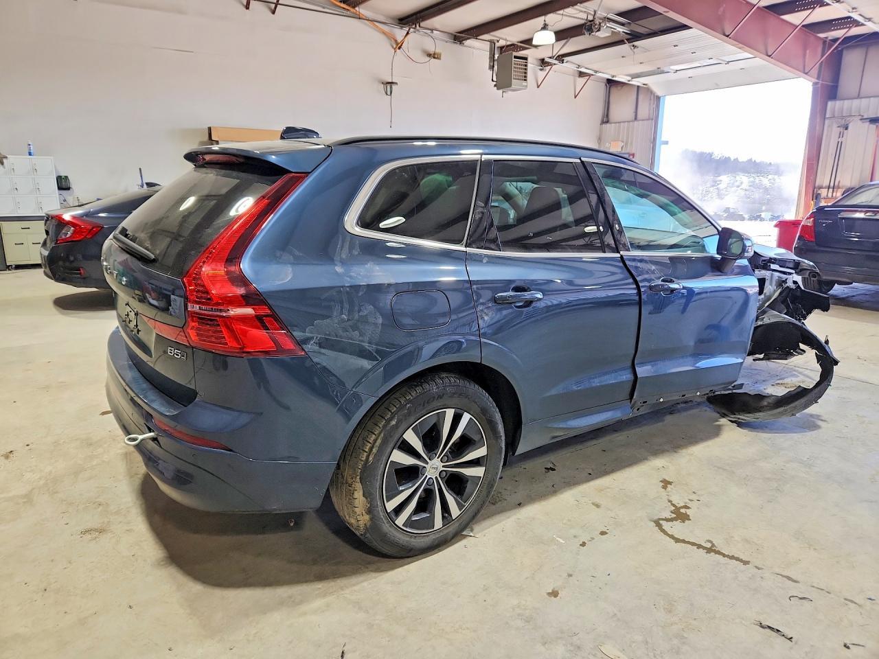 2023 Volvo Xc60 Core - Image 3
