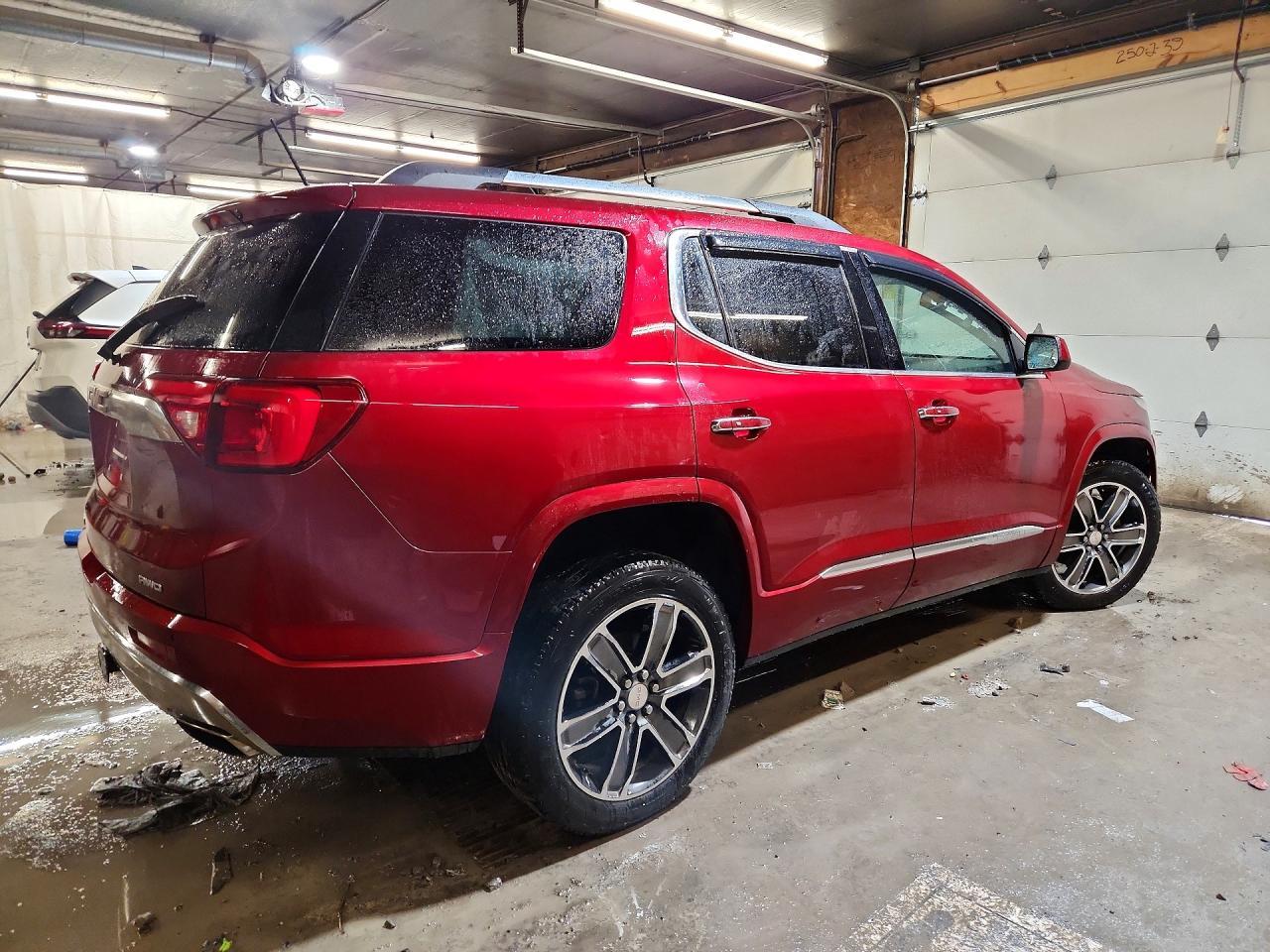 2019 GMC Acadia Denali - Image 3