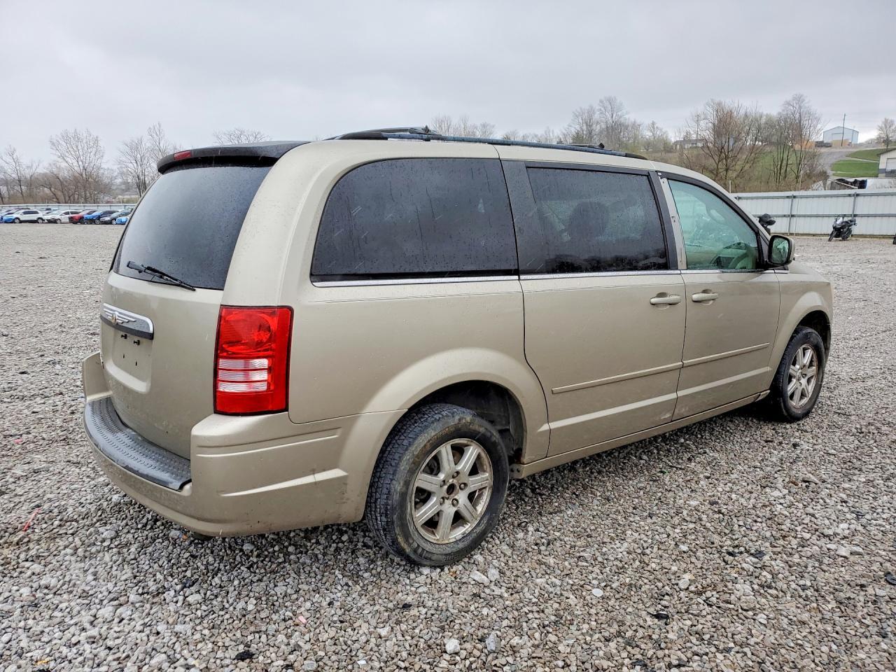 2008 Chrysler Town & Country Touring - Фото 3