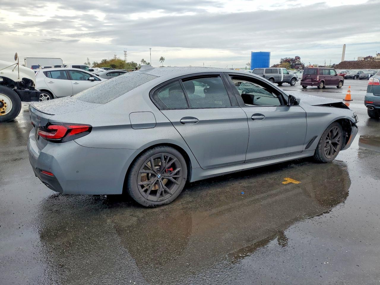 2023 BMW 530 I - Фото 3