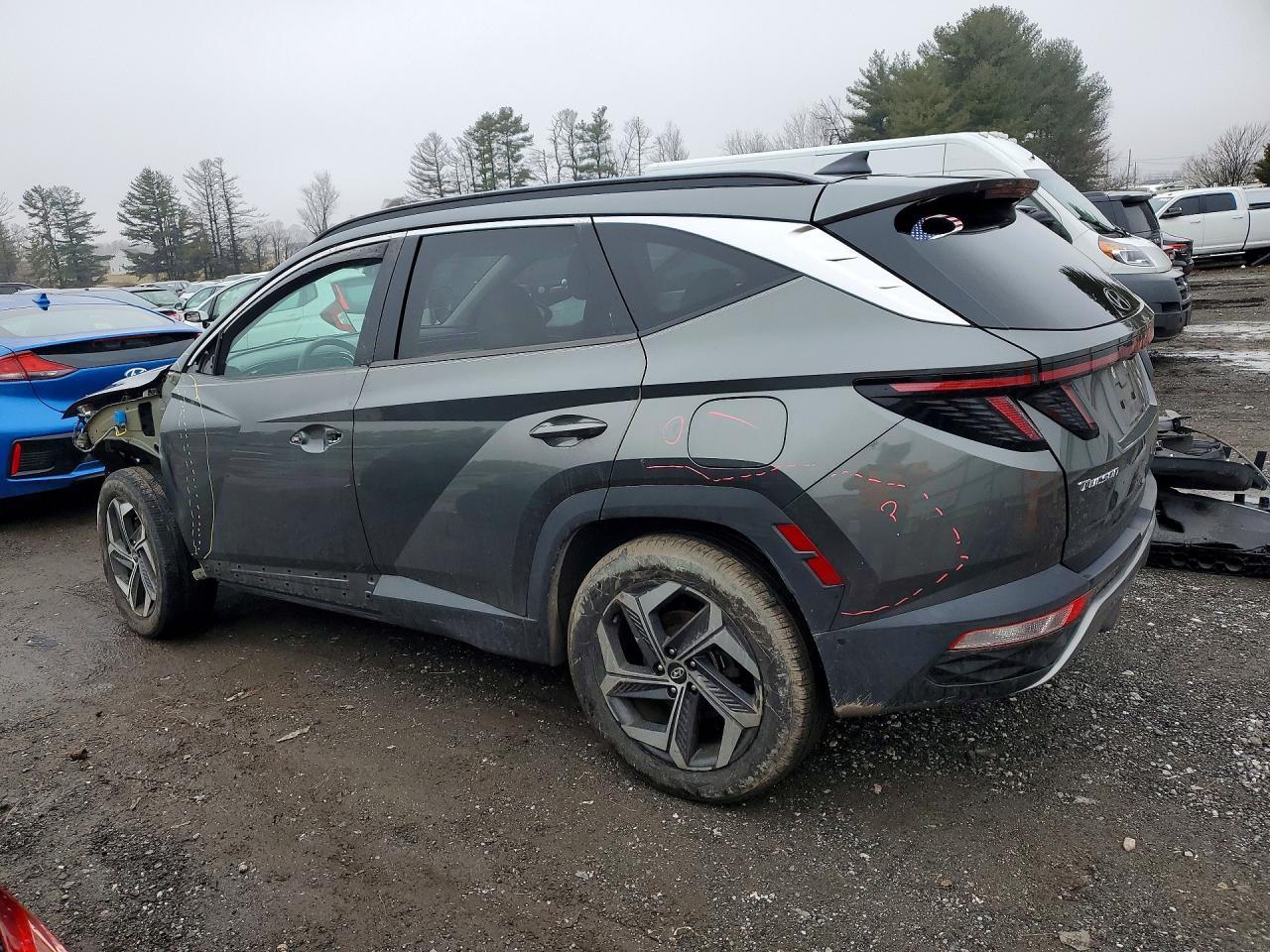 2022 Hyundai Tucson Limited - Image 2